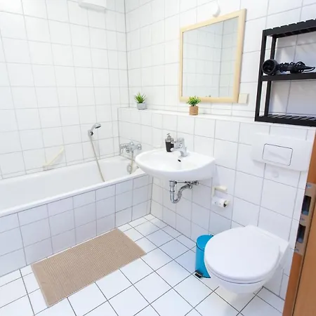 Fullhouse - - K36 Classic - Balcony Apartment